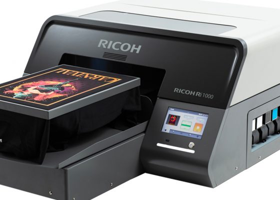 Ricoh lance son imprimante directe sur textile Ri 1000.